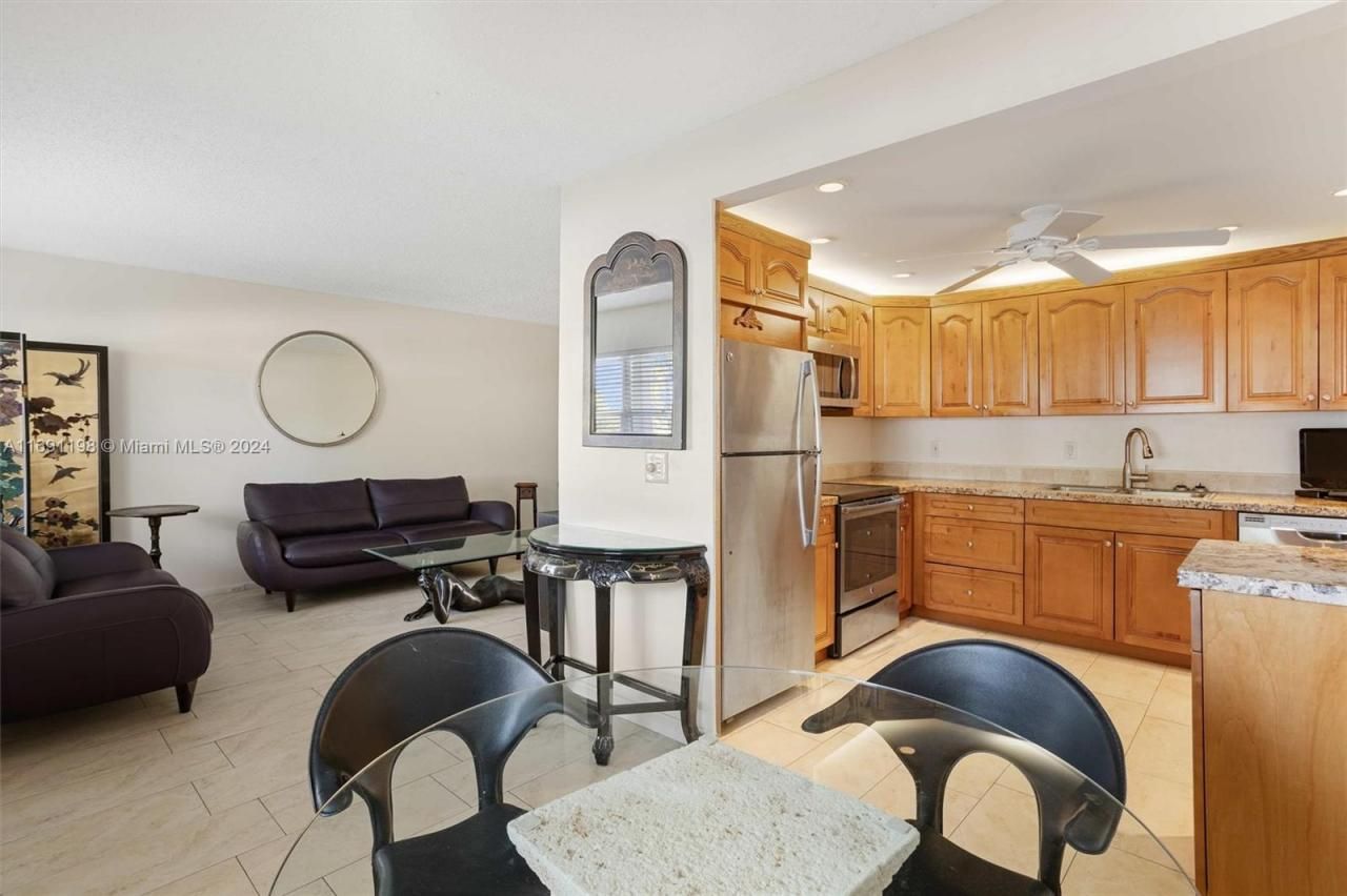 1042 Lincoln C, Unit 1042, Boca Raton, FL 33434 Photo