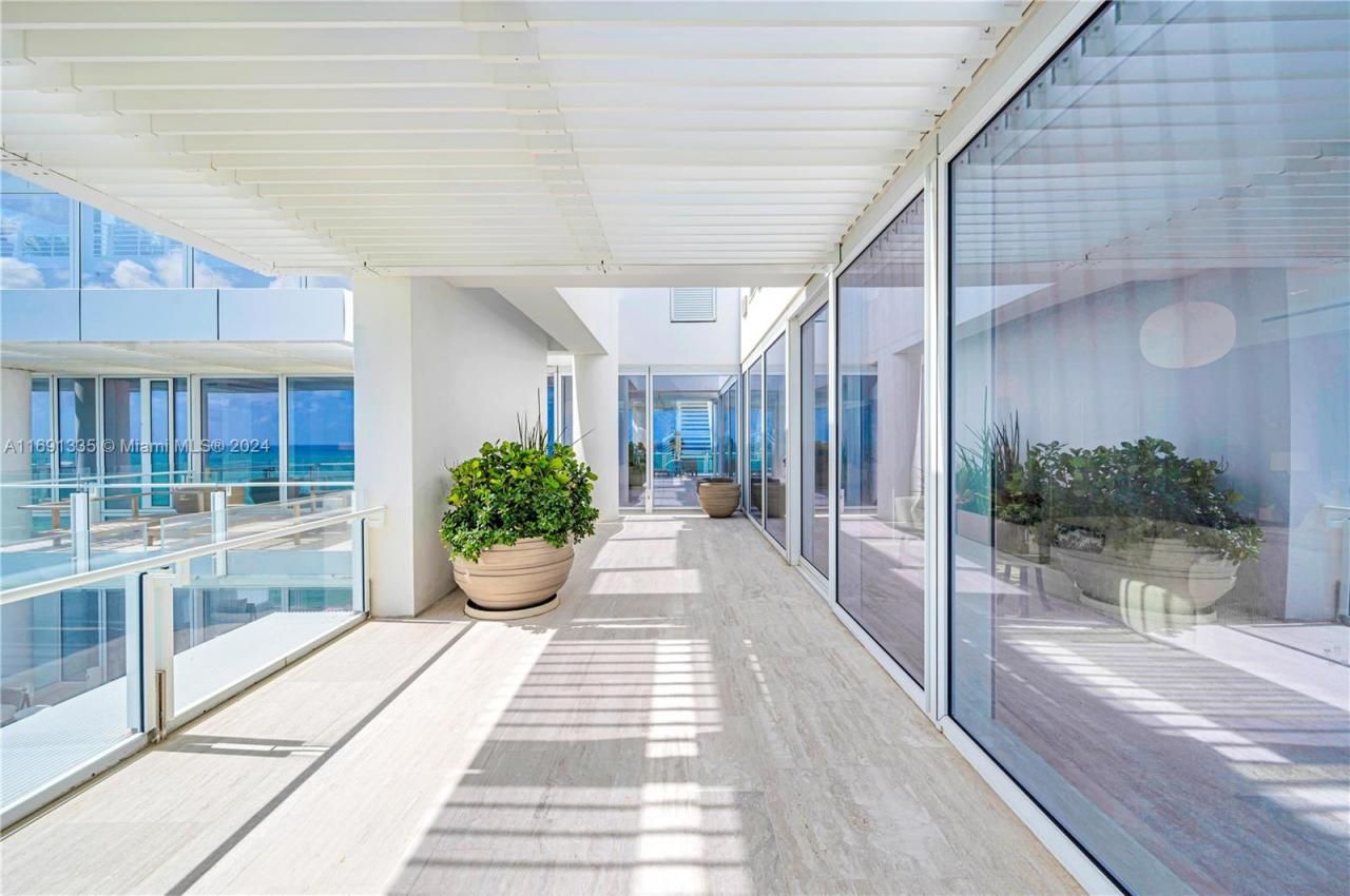 9111 Collins Ave, Unit N-PH6, Surfside, FL 33154 Photo