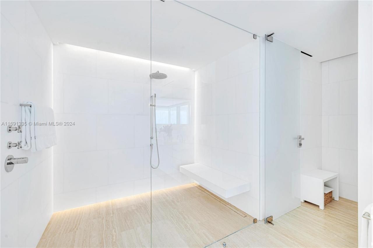 9111 Collins Ave, Unit N-PH6, Surfside, FL 33154 Photo