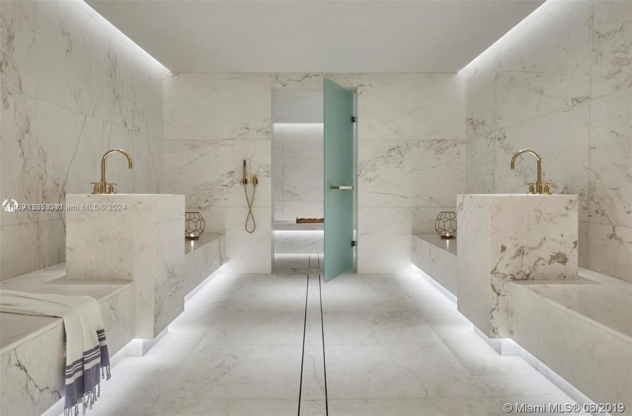 9111 Collins Ave, Unit N-PH6, Surfside, FL 33154 Photo