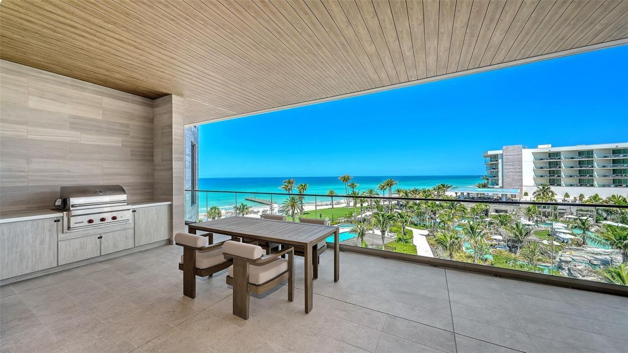 1561 Gulf Of Mexico Drive, Unit 403, Longboat Key, FL 34228 Photo
