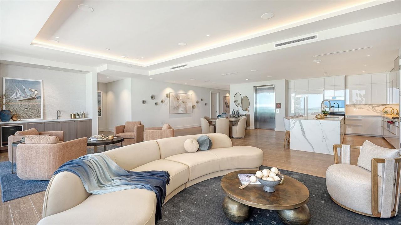 1561 Gulf Of Mexico Drive, Unit 403, Longboat Key, FL 34228 Photo