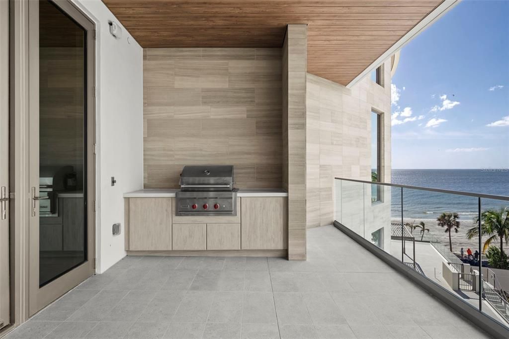 1561 Gulf Of Mexico Drive, Unit 403, Longboat Key, FL 34228 Photo