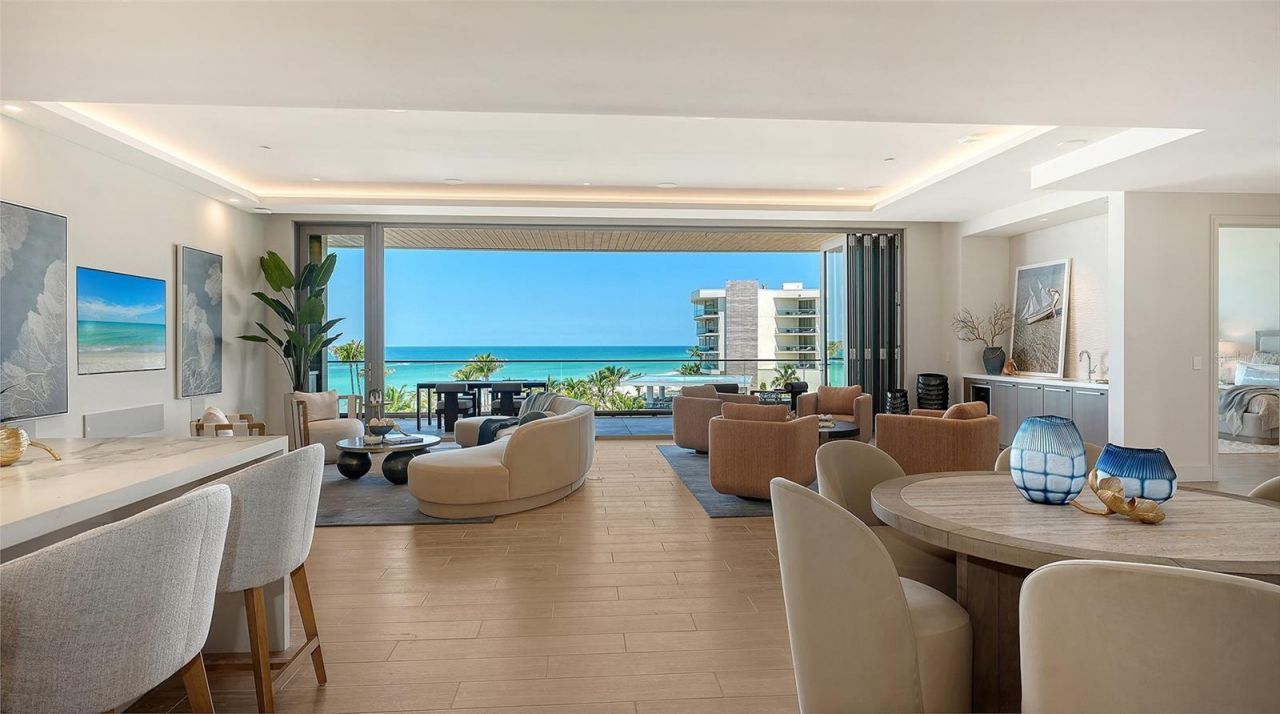 1561 Gulf Of Mexico Drive, Unit 403, Longboat Key, FL 34228 Photo