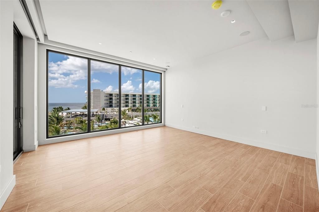 1561 Gulf Of Mexico Drive, Unit 403, Longboat Key, FL 34228 Photo