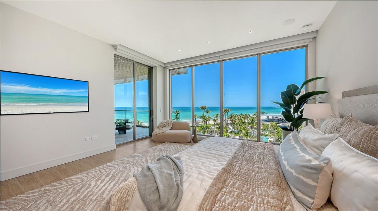 1561 Gulf Of Mexico Drive, Unit 403, Longboat Key, FL 34228 Photo