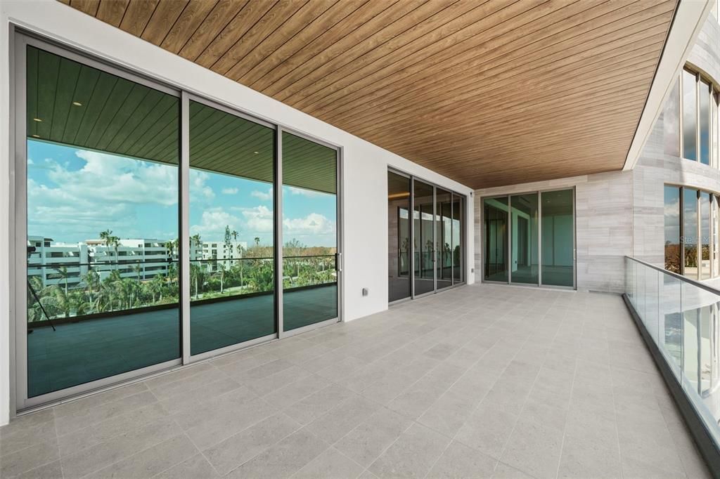 1561 Gulf Of Mexico Drive, Unit 403, Longboat Key, FL 34228 Photo