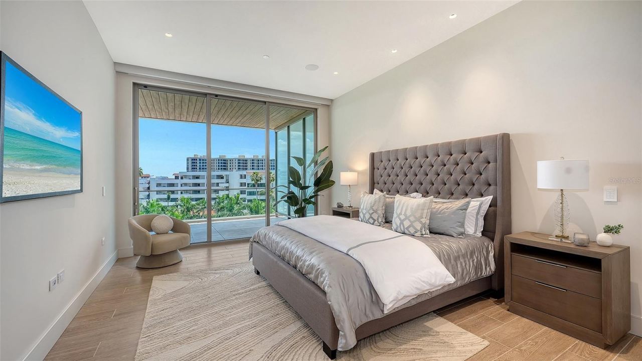 1561 Gulf Of Mexico Drive, Unit 403, Longboat Key, FL 34228 Photo