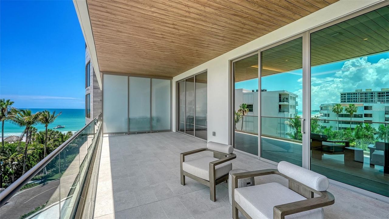 1561 Gulf Of Mexico Drive, Unit 403, Longboat Key, FL 34228 Photo