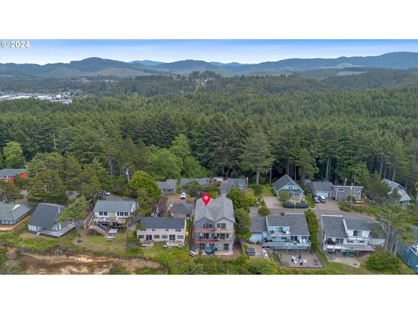 1933 SW COAST AVE, Lincoln City, OR 97367