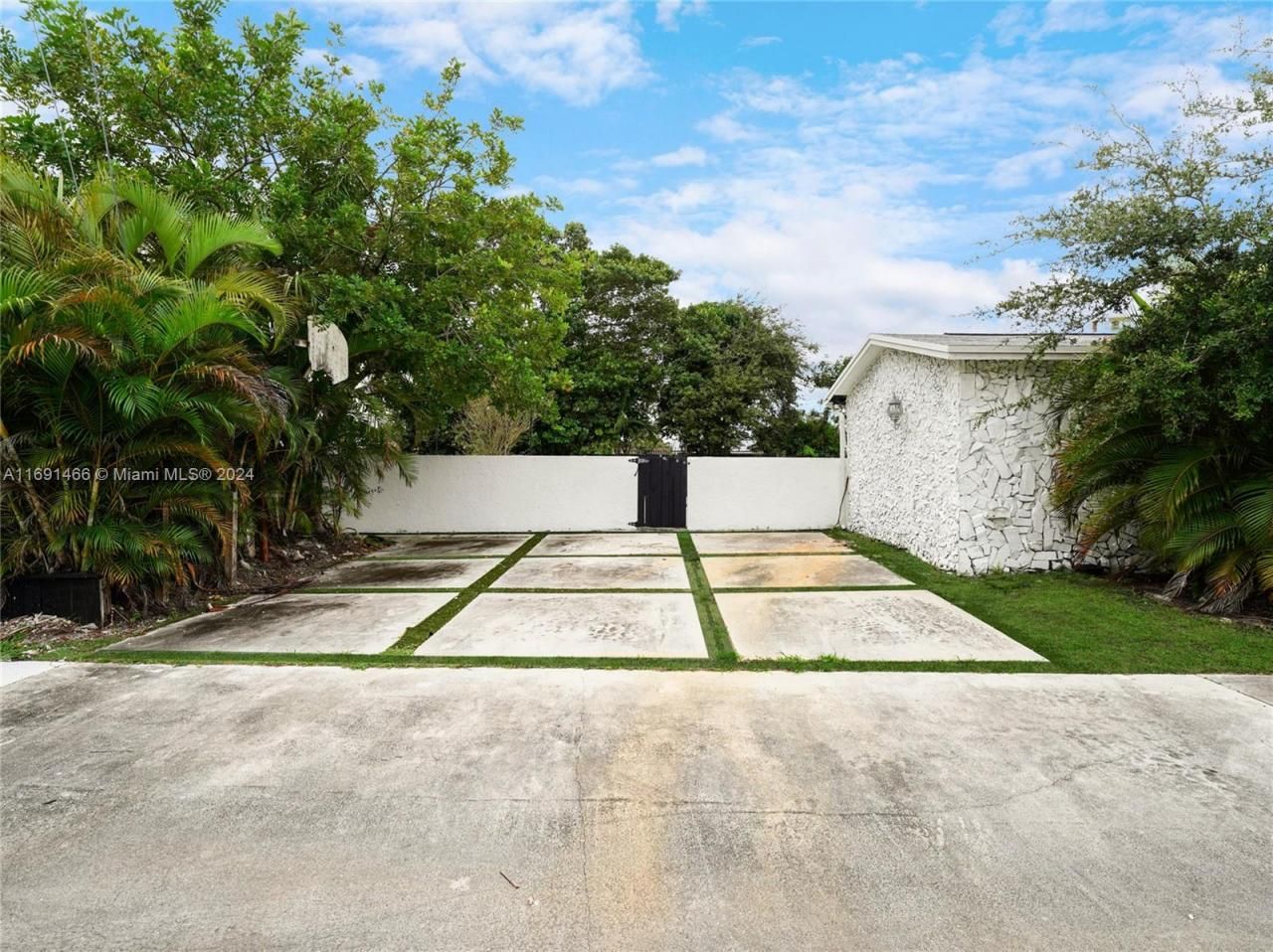 5000 Grant St, Hollywood, FL 33021 Photo