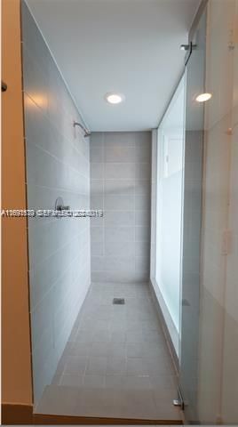 92 SW 3rd St, Unit 1802, Miami, FL 33130 Photo