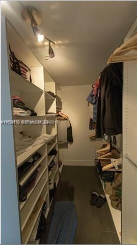 92 SW 3rd St, Unit 1802, Miami, FL 33130 Photo