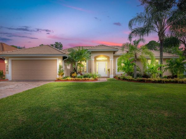 308 SW Egret Landing, Port Saint Lucie, FL 34953