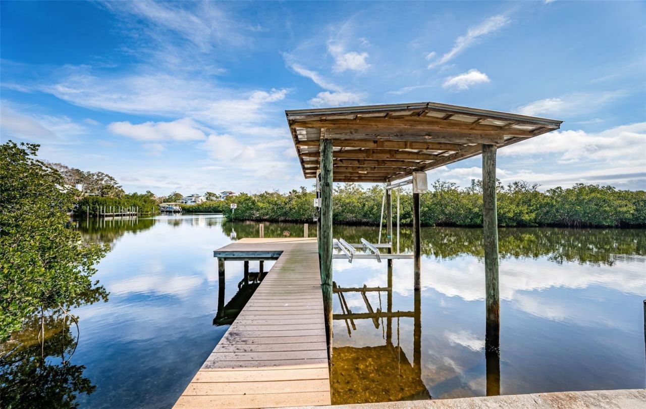 624 N Mayo Street, Crystal Beach, FL 34681 Photo