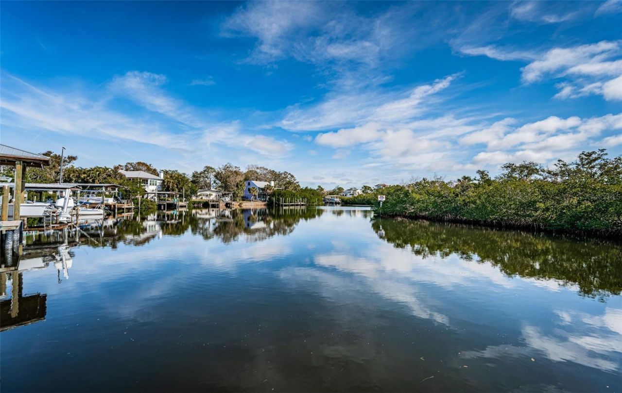 624 N Mayo Street, Crystal Beach, FL 34681 Photo