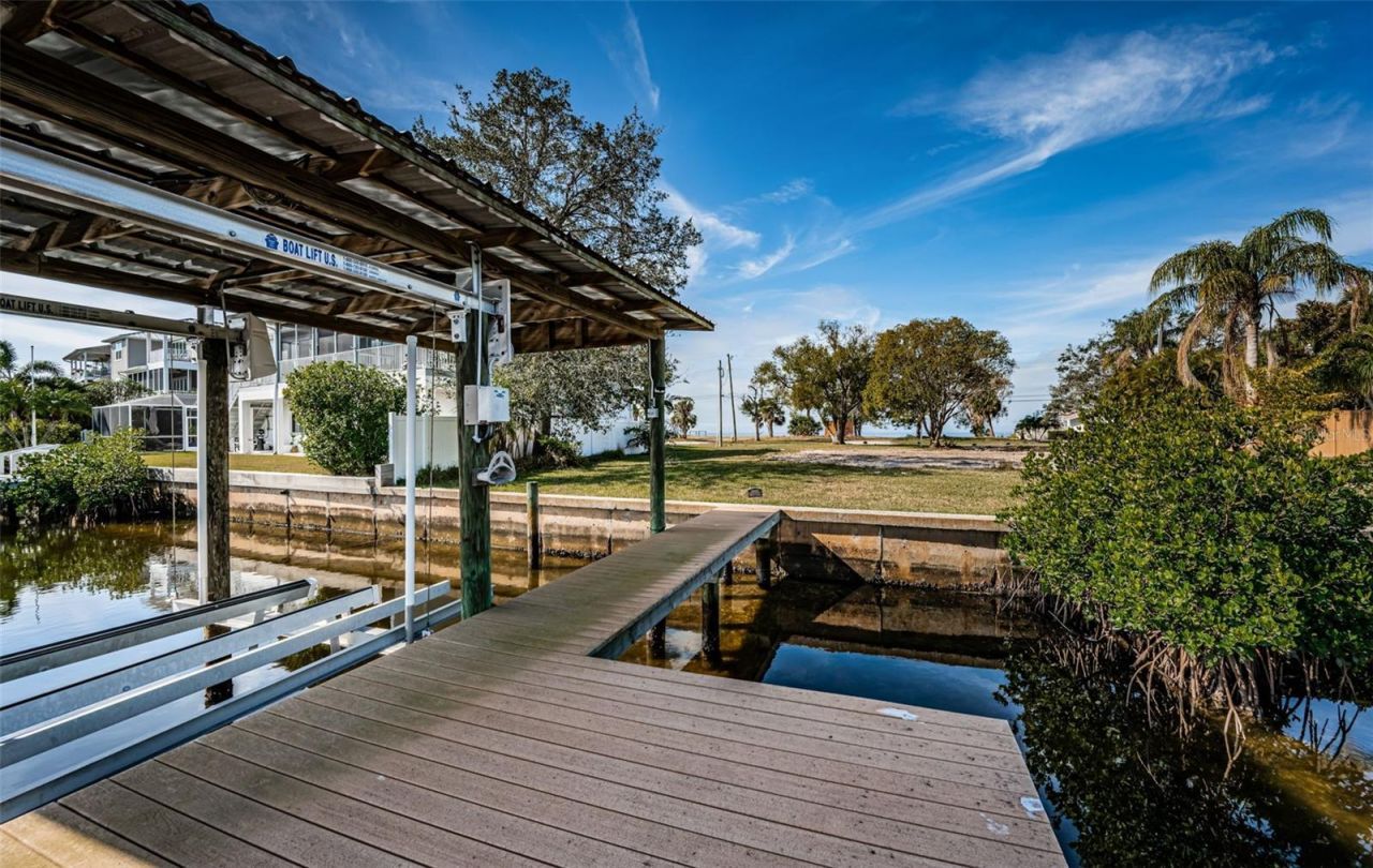 624 N Mayo Street, Crystal Beach, FL 34681 Photo