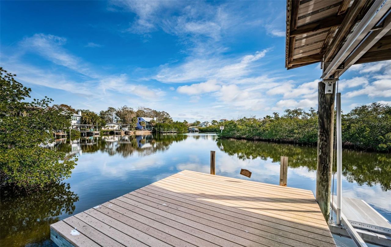 624 N Mayo Street, Crystal Beach, FL 34681 Photo