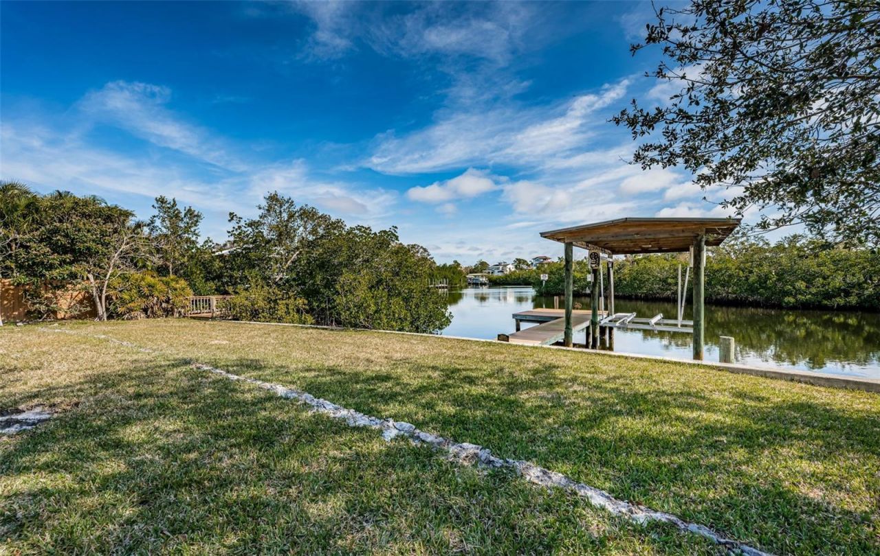 624 N Mayo Street, Crystal Beach, FL 34681 Photo