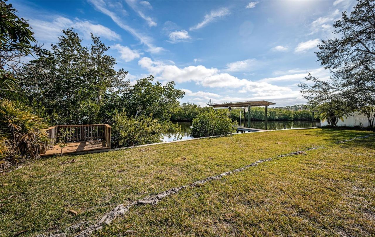 624 N Mayo Street, Crystal Beach, FL 34681 Photo