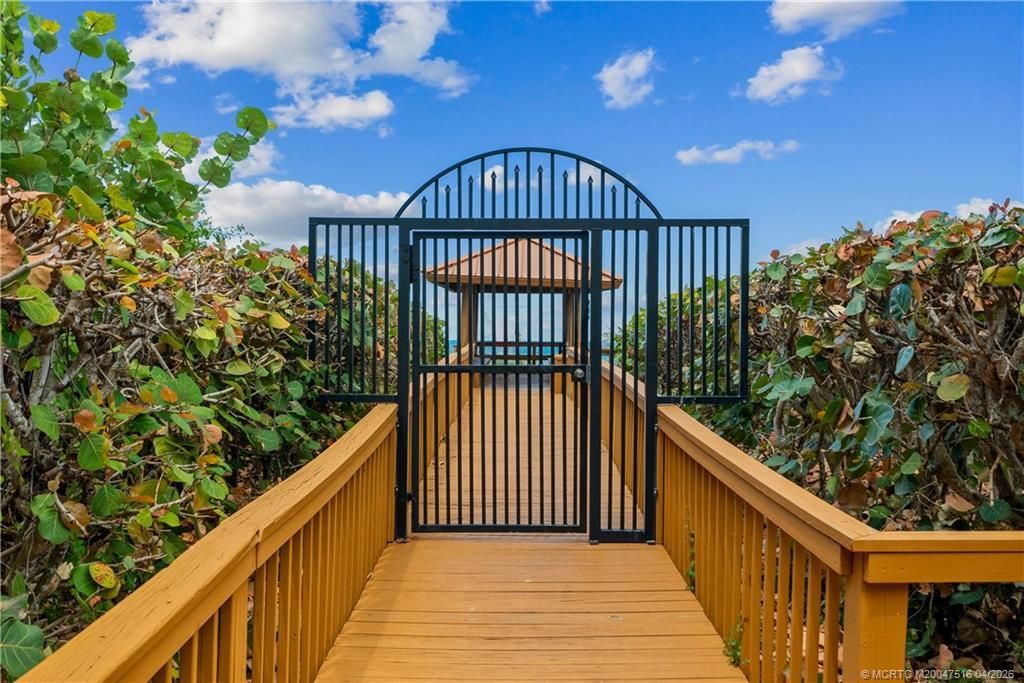 10410 S Ocean Drive, Unit 309, Jensen Beach, FL 34957 Photo