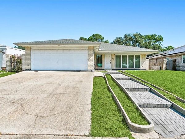 2219 LEON C SIMON Drive, New Orleans, LA 70122