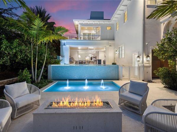 12 Sabre LN, NAPLES, FL 34102