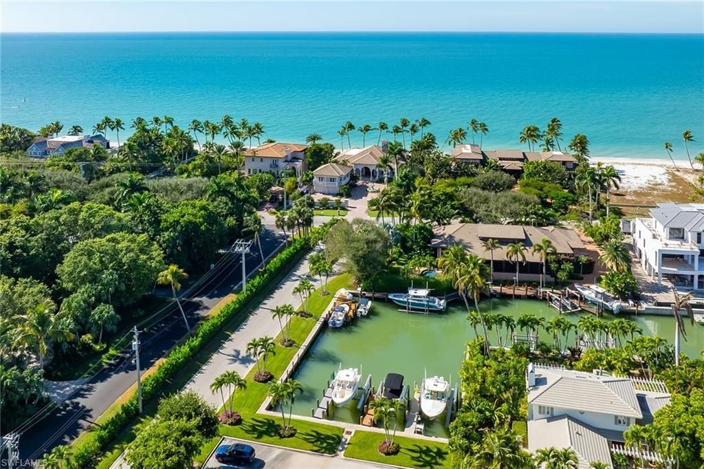 12 Sabre Ln, Naples, FL 34102 Photo