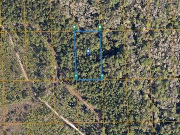 12TH AVE, DELAND, FL 32724