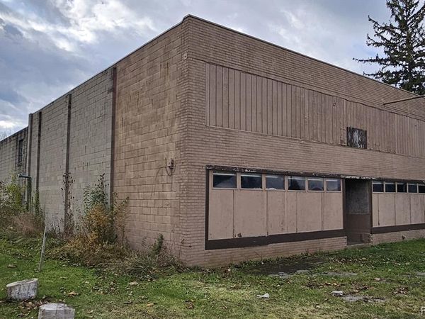 3310 WADSWORTH Road, Buena Vista Twp, MI 48601