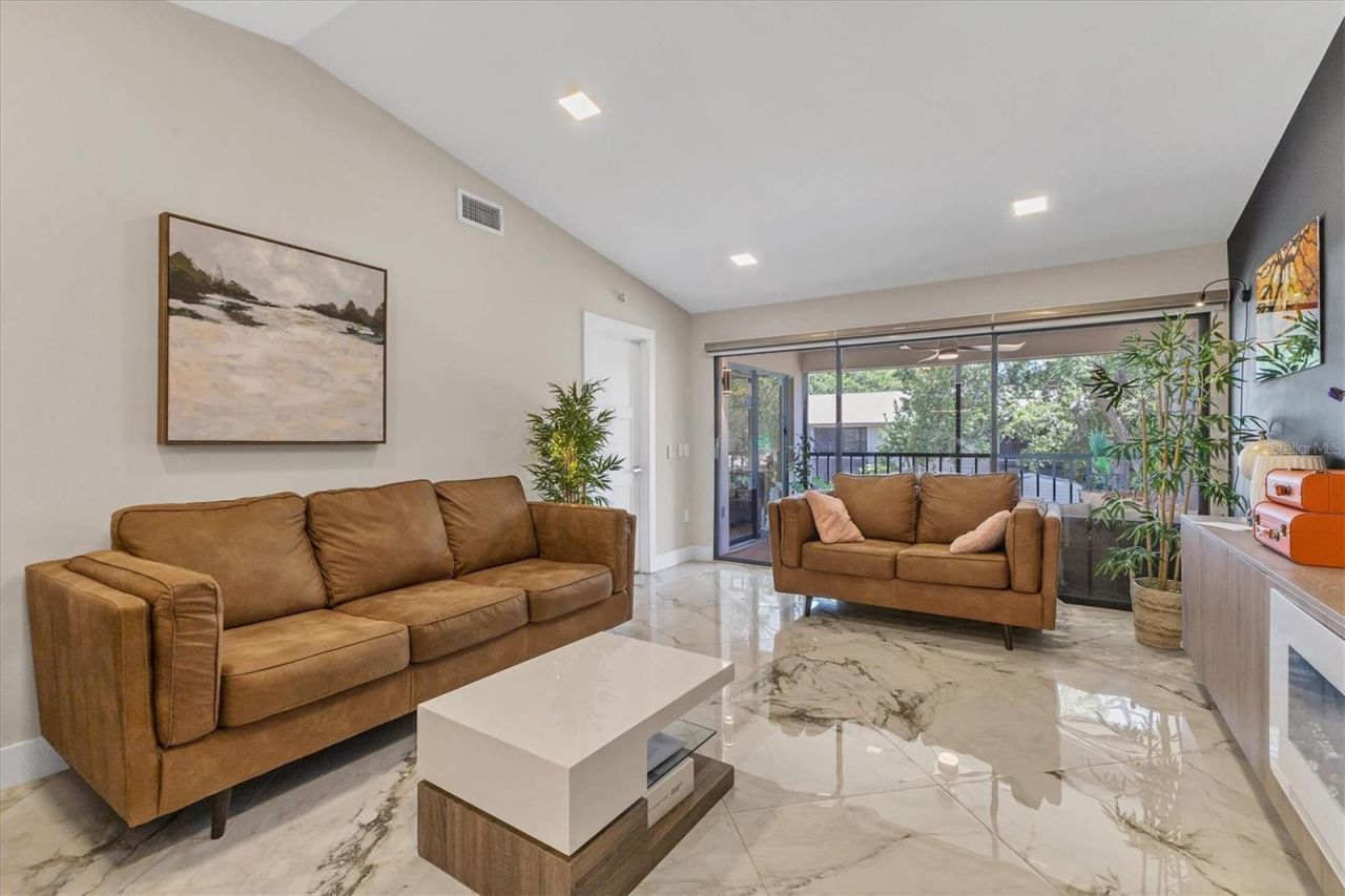 5611 Summer Side Lane, Unit 46B, Sarasota, FL 34231 Photo