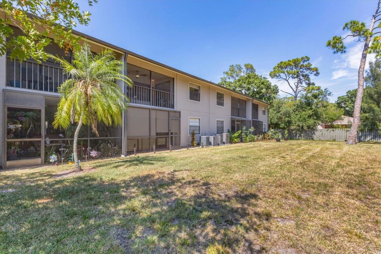 5611 Summer Side Lane, Unit 46B, Sarasota, FL 34231 Photo