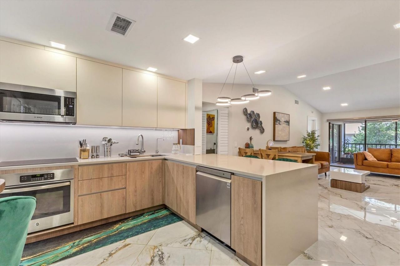 5611 Summer Side Lane, Unit 46B, Sarasota, FL 34231 Photo