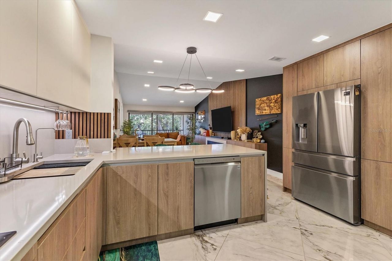5611 Summer Side Lane, Unit 46B, Sarasota, FL 34231 Photo