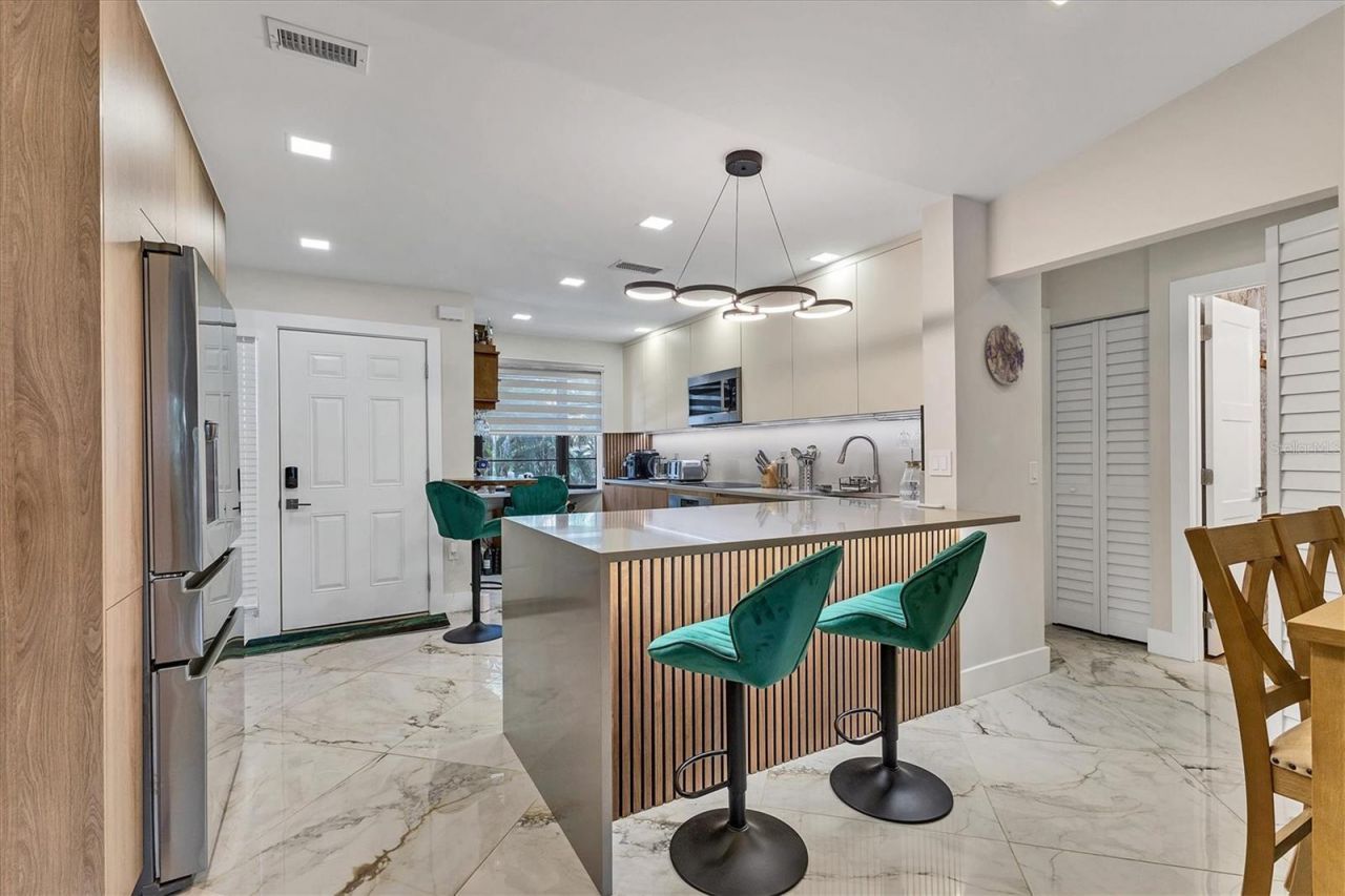 5611 Summer Side Lane, Unit 46B, Sarasota, FL 34231 Photo