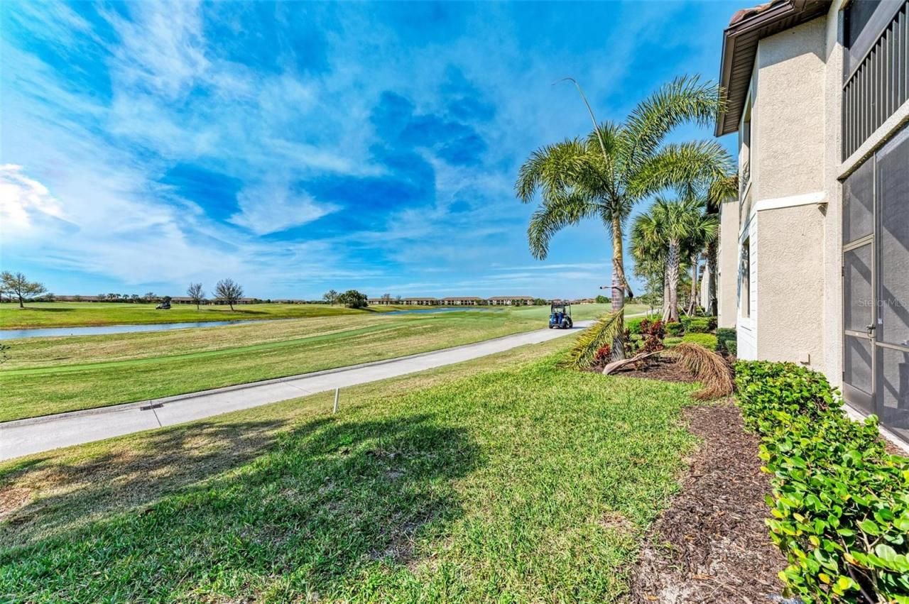 5710 Palmer Circle, Unit 104, Lakewood Ranch, FL 34211 Photo