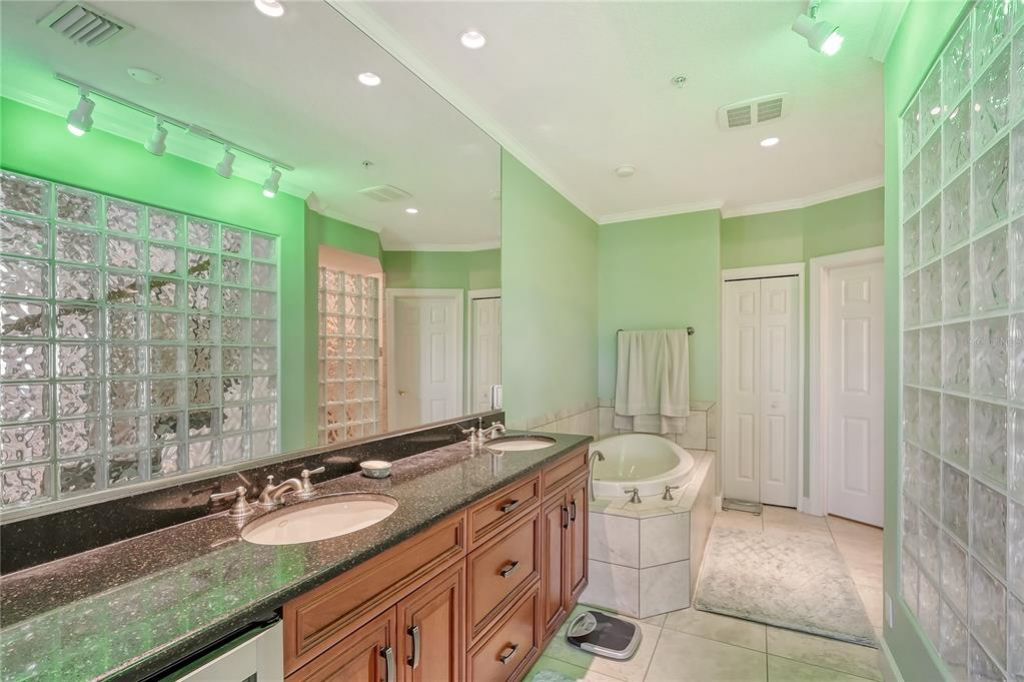 467 Canal Road, Unit 467, Sarasota, FL 34242 Photo