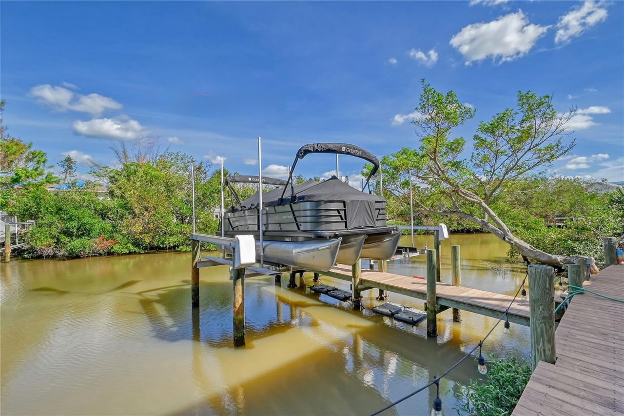 467 Canal Road, Unit 467, Sarasota, FL 34242 Photo