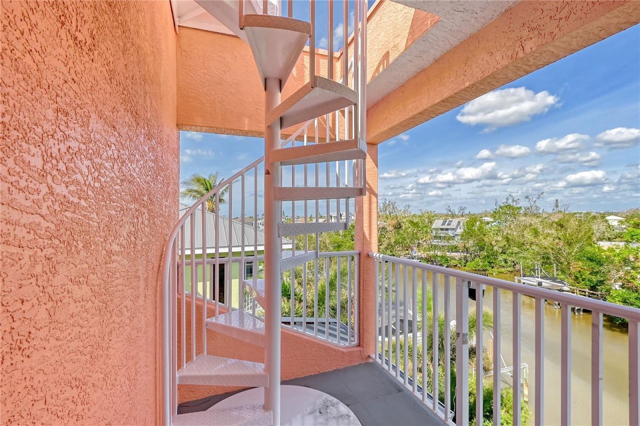 467 Canal Road, Unit 467, Sarasota, FL 34242 Photo