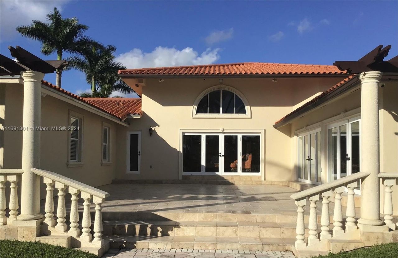 13460 SW 32nd St, Kendall, FL 33175 Photo