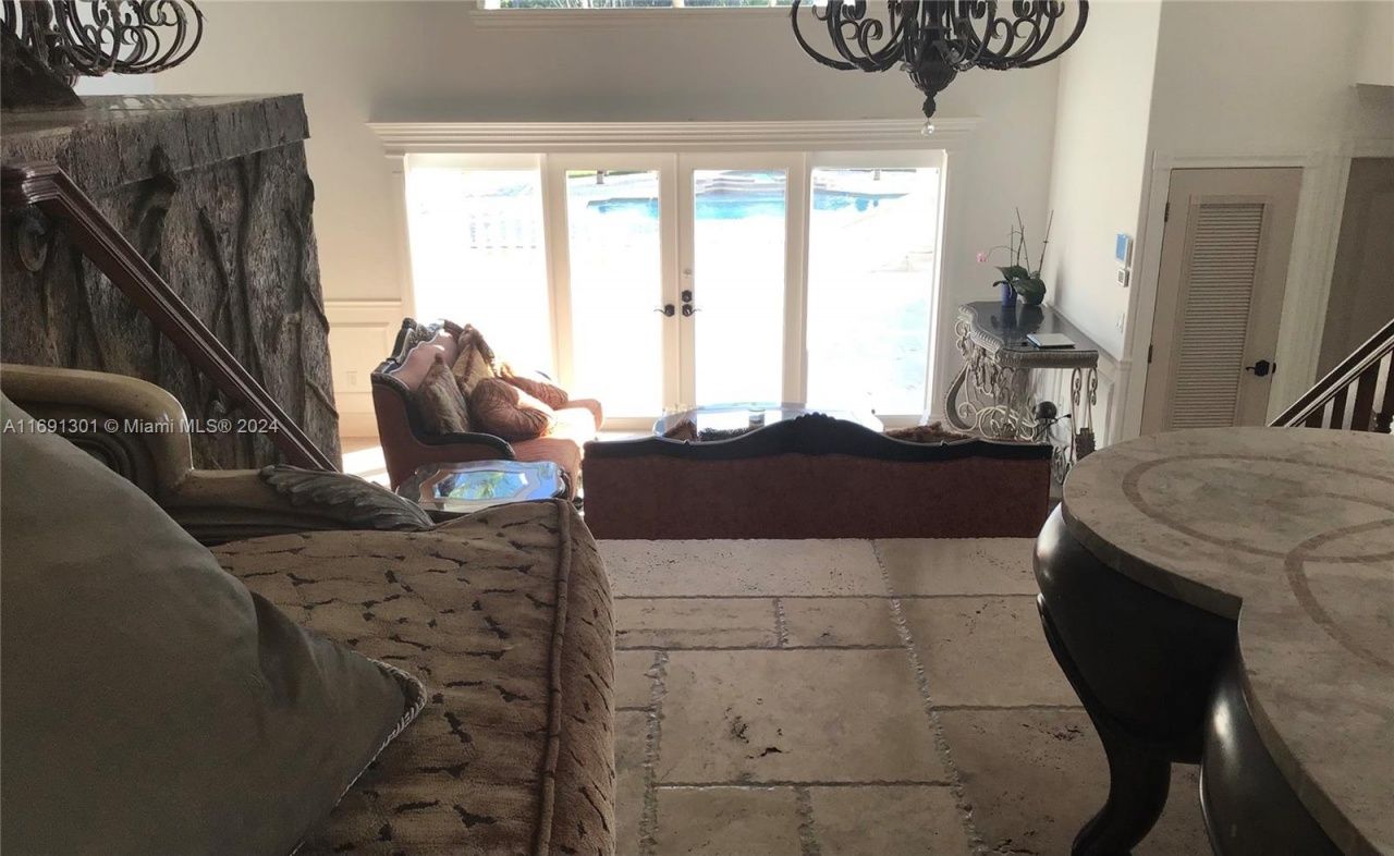 13460 SW 32nd St, Kendall, FL 33175 Photo