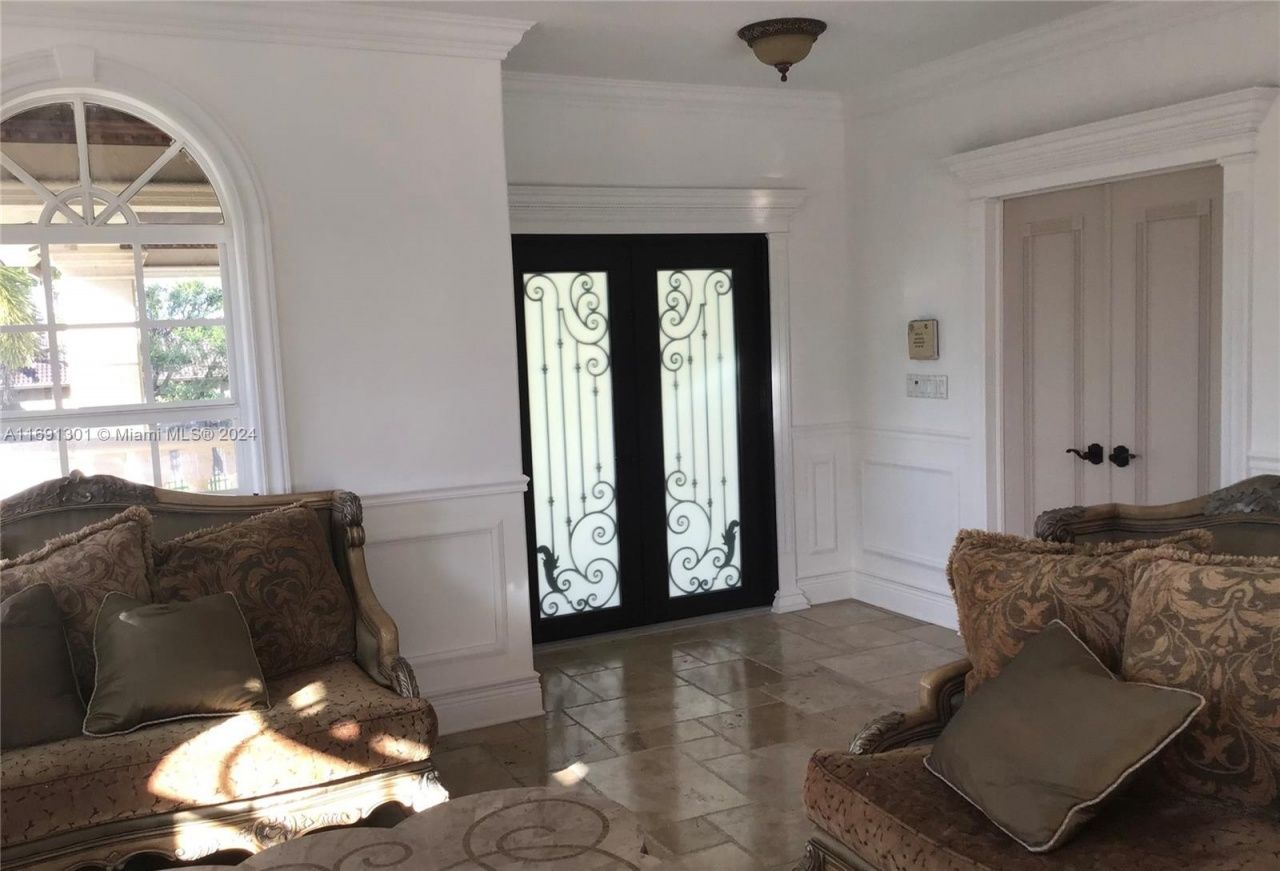 13460 SW 32nd St, Kendall, FL 33175 Photo