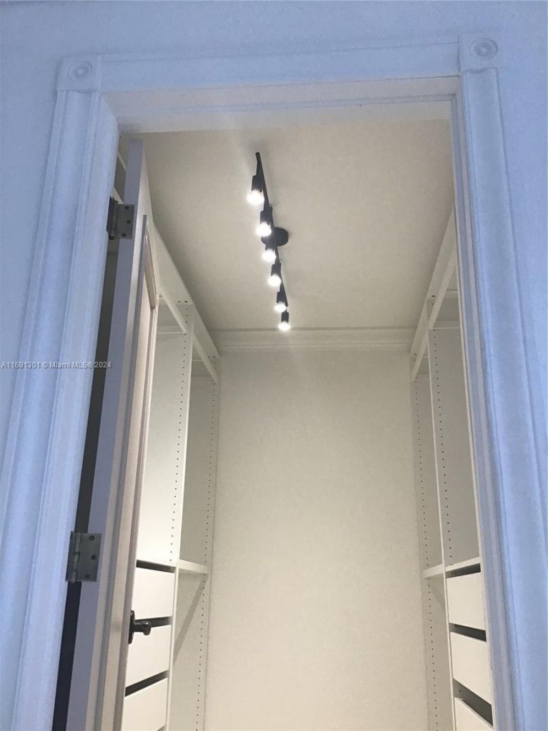 13460 SW 32nd St, Kendall, FL 33175 Photo