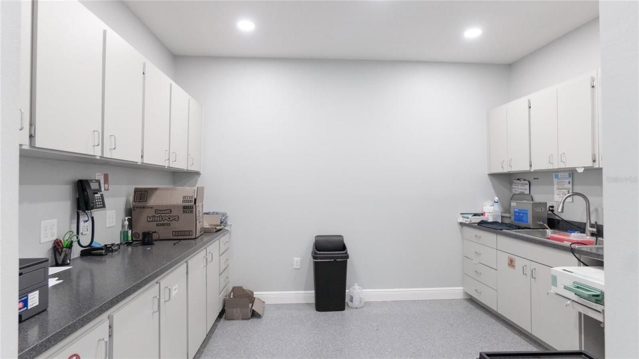 37814 Medical Arts Court, Unit 37814, Zephyrhills, FL 33541 Photo