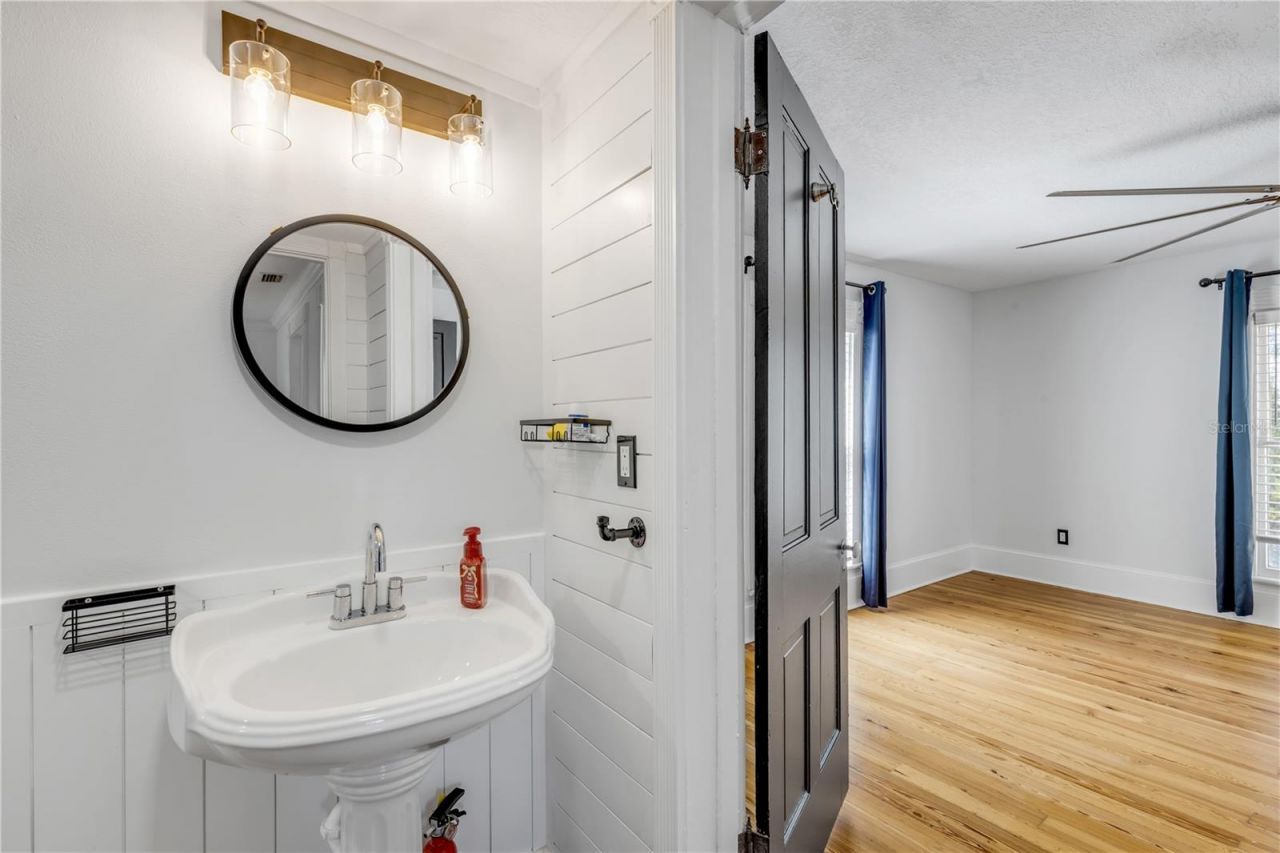 532 Faulkner Street, New Smyrna Beach, FL 32168 Photo