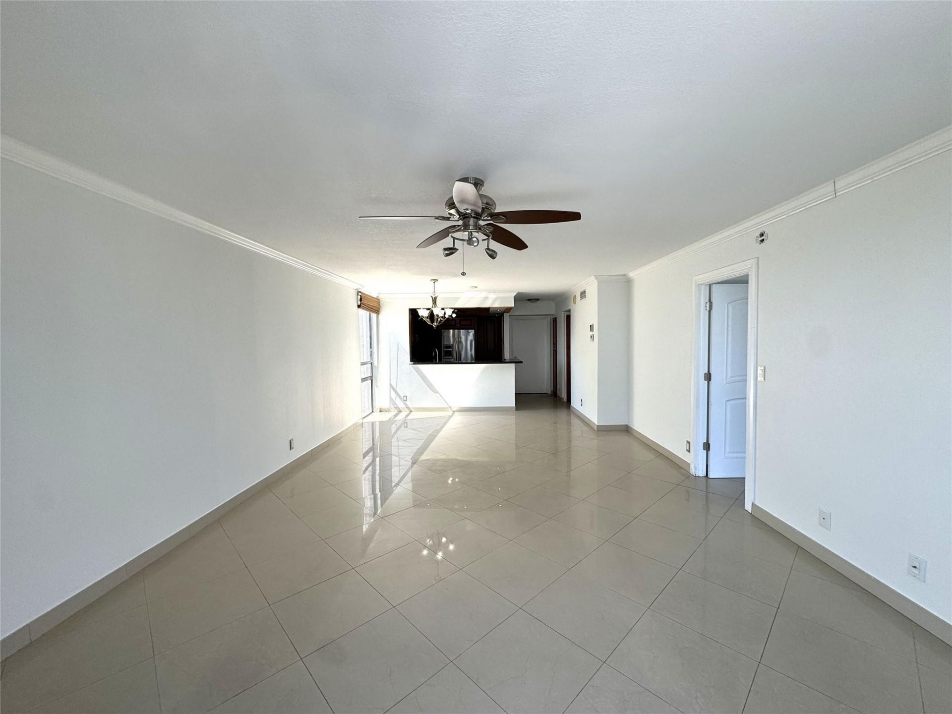 4800 Bayview Drive, Unit 406, Fort Lauderdale, FL 33308 Photo
