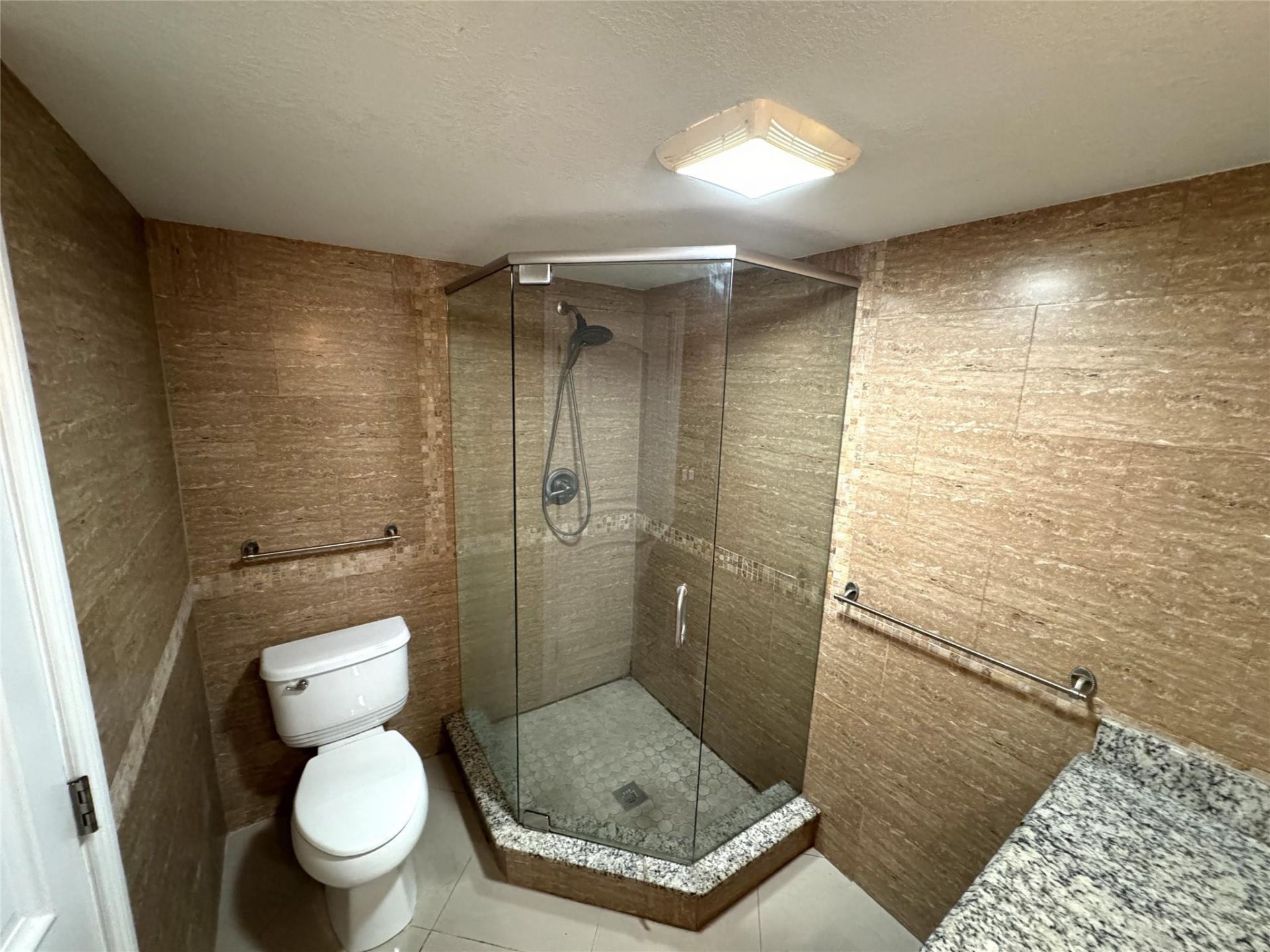 4800 Bayview Drive, Unit 406, Fort Lauderdale, FL 33308 Photo