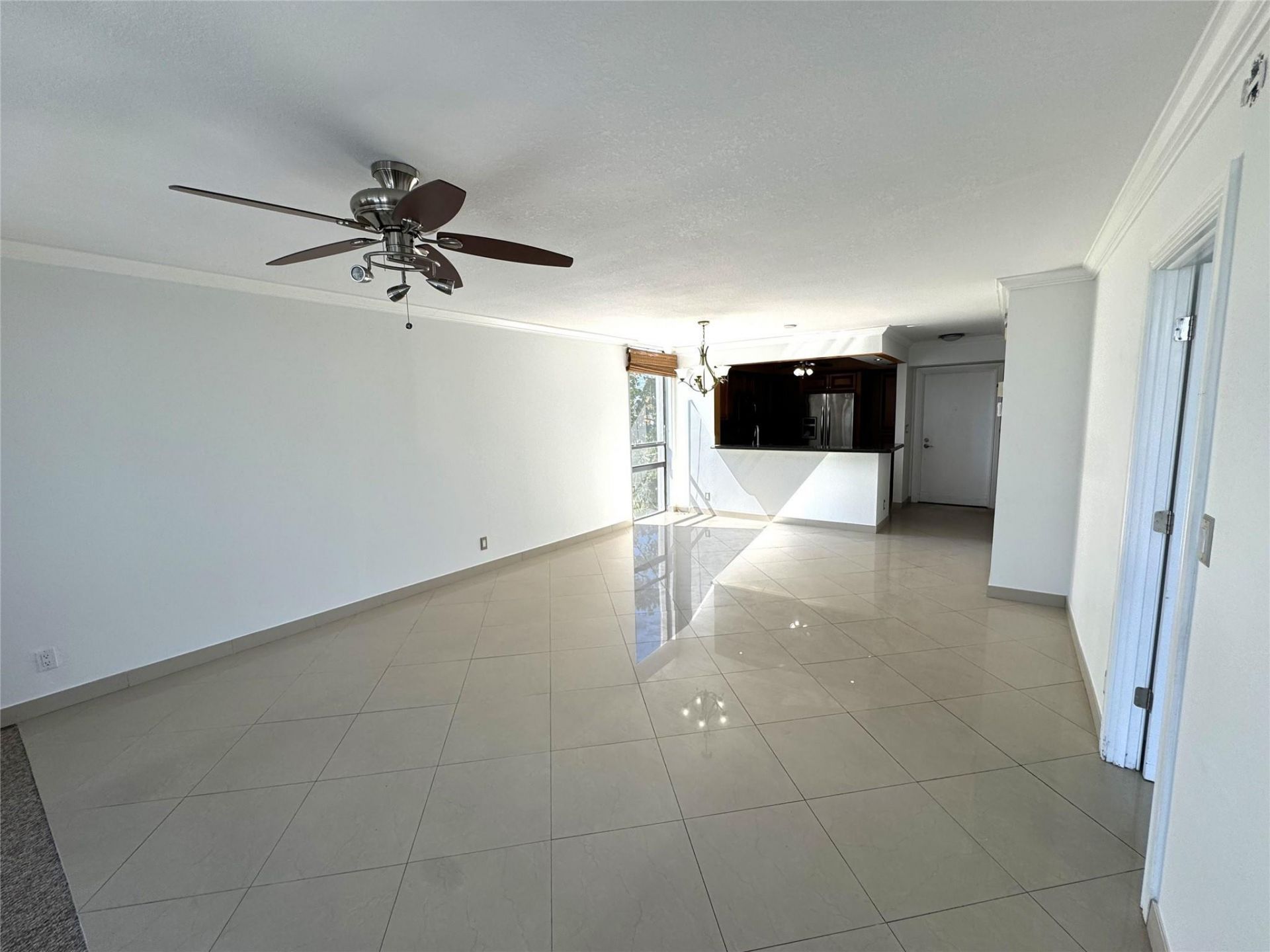 4800 Bayview Drive, Unit 406, Fort Lauderdale, FL 33308 Photo