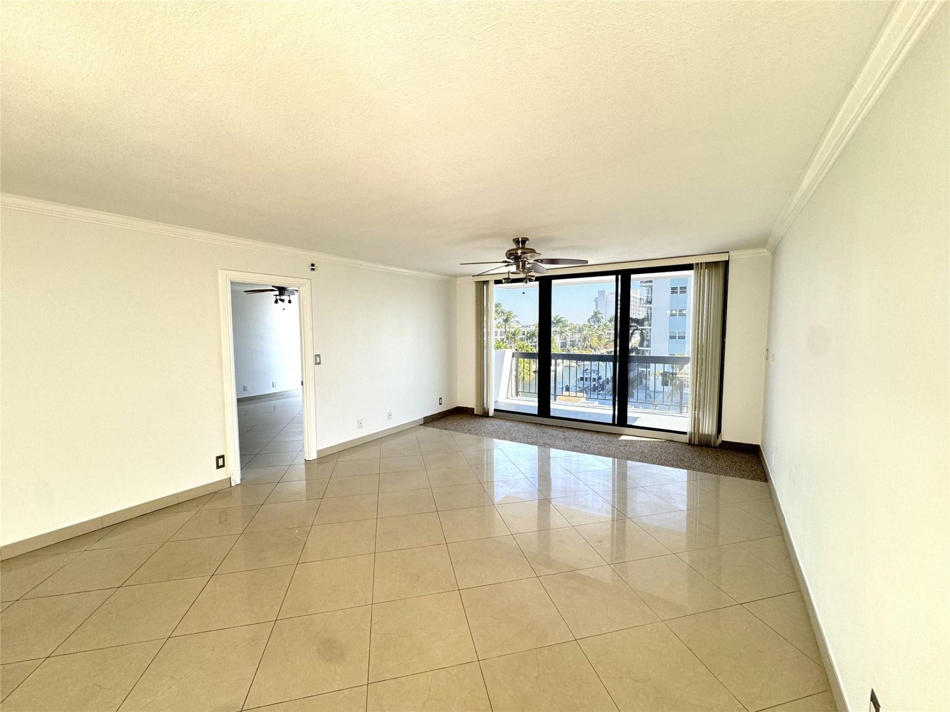 4800 Bayview Drive, Unit 406, Fort Lauderdale, FL 33308 Photo