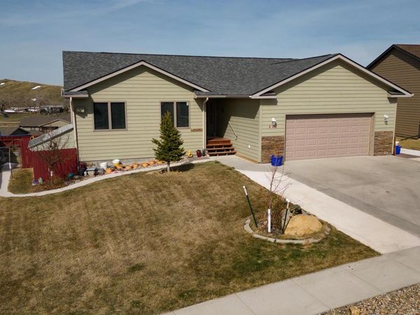 222 E Bengal Drive, Rapid City, SD 57701